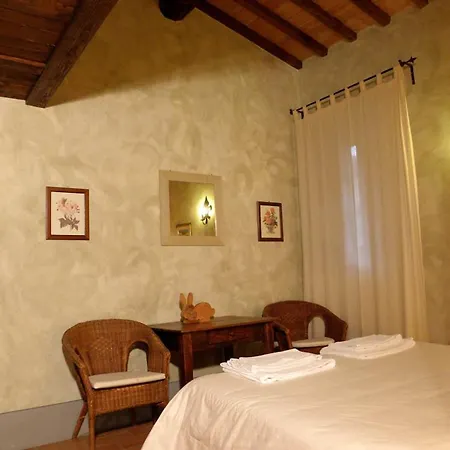 Monte Santa Maria Tiberina Sleeps 6 Pool Wifi דירה
