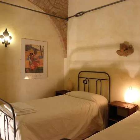 Monte Santa Maria Tiberina Sleeps 6 Pool Wifi דירה *