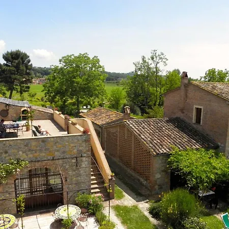 Monte Santa Maria Tiberina Sleeps 6 Pool Wifi דירה *