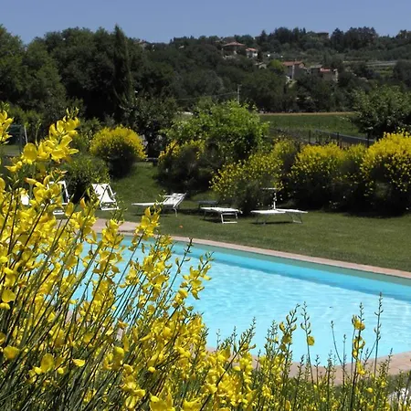 Monte Santa Maria Tiberina Sleeps 6 Pool Wifi דירה