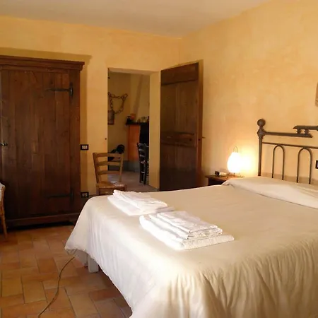 Appartamento Monte Santa Maria Tiberina Sleeps 6 Pool Wifi *